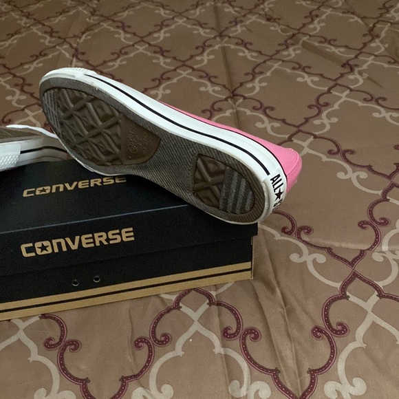 Converse - Picture 2 of 5